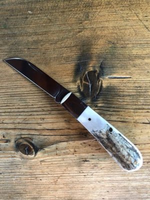 A, Wright & Son Sheffield, England Classic Barlow with Stag Scales and Wharnecliffe Blade 