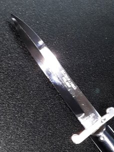 8 3/4" vintage rizzuto estilleto milano. 8 3/4" vintage rizzuto estilleto milano.