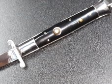 8 3/4" vintage rizzuto estilleto milano. 8 3/4" vintage rizzuto estilleto milano.