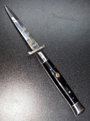 8 3/4" vintage rizzuto estilleto milano.