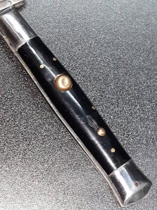 8 3/4" vintage rizzuto estilleto milano. 8 3/4" vintage rizzuto estilleto milano.