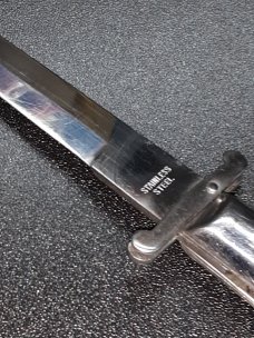 8 3/4" vintage rizzuto estilleto milano. 8 3/4" vintage rizzuto estilleto milano.