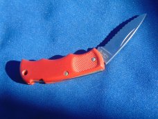 Rare Vintage USA Made Cutco 1886 RED LOCKBACK FOLDING POCKET KNIFE MADE IN USA, SERRATED EDGE. CUTCO