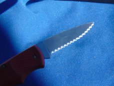 Rare Vintage USA Made Cutco 1886 RED LOCKBACK FOLDING POCKET KNIFE MADE IN USA, SERRATED EDGE. CUTCO