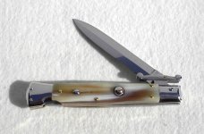 NOS 1980's ITALIAN STILETTO 9" GENUINE BRAZILIAN HORN SWING GUARD LOCK BACK
