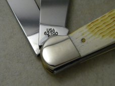 Case XX USA 2008 Burnt Oatmeal Bone 62100 Case Collectors Club Saddlehorn Knife in Box Case XX USA 2008 Burnt Oatmeal Bone 62100 Case Collectors Club Saddlehorn Knife in Box