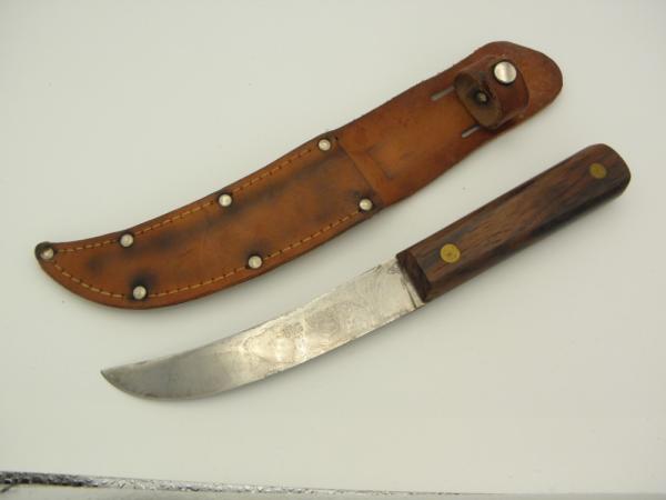 Ontario Knife Co. Fixed Blade Skinning Hunting Knife Ontario Knife Co. Fixed Blade Skinning Hunting Knife