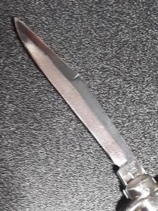 Vintage Shur Snap Bowtie Fishtail switchblade. Vintage Shur Snap Bowtie Fishtail switchblade.