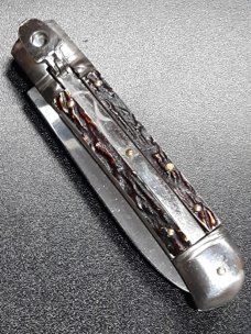 Linder Rostfrei Lever lock knife. 