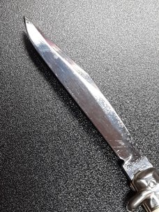 Vintage Shur Snap Bowtie Fishtail switchblade. Vintage Shur Snap Bowtie Fishtail switchblade.