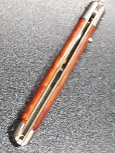Vintage Shur Snap Fishtail switchblade. Vintage Shur Snap Fishtail switchblade.