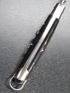 8 3/4" vintage rizzuto estilleto milano. 8 3/4" vintage rizzuto estilleto milano.
