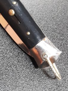 8 3/4" vintage rizzuto estilleto milano. 8 3/4" vintage rizzuto estilleto milano.