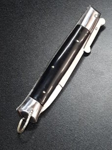 8 3/4" vintage rizzuto estilleto milano. 8 3/4" vintage rizzuto estilleto milano.