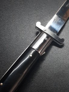 8 3/4" vintage rizzuto estilleto milano. 8 3/4" vintage rizzuto estilleto milano.