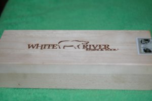 White River Sendoro Jerry Fisk designed fixed blade knife - New in wooden box with Sheath
