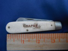 Schrade N.Y. USA Made, 3-3/4" 175 Sheepsfoot Pruner Jack Knife Draper Felt Advertising on scales. Schrade N.Y. USA Made, 3-3/4" 175 Sheepsfoot Pruner Jack Knife Draper Felt Advertising on scales.
