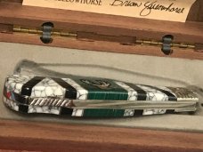 Brian Yellowhorse On Queen Mountain Man Knife w/ White & Green Stone Handles w/ Big Buck Inlay -NOS Brian Yellowhorse On Queen Mountain Man Knife w/ White & Green Stone Handles w/ Big Buck Inlay -NOS