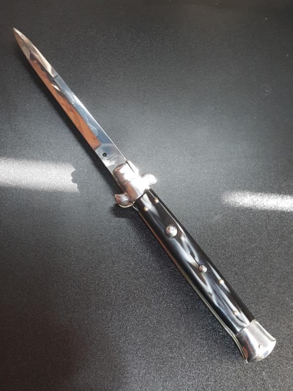 11" imitation horn Italian Stiletto. SKM Renzo Beltrame 11" imitation horn Italian Stiletto. SKM Renzo Beltrame