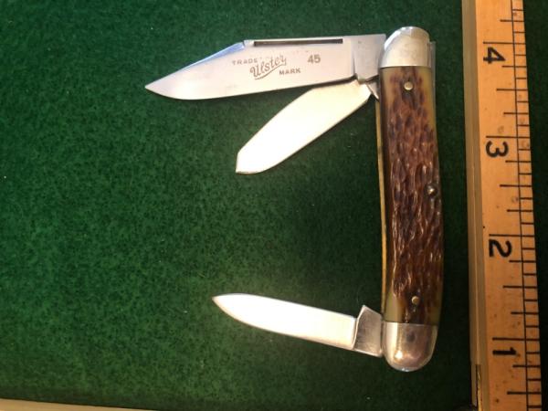 Super clean Vintage Ulster N0. 45 Stockman with clean blades and Clear Etch
