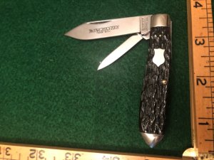 Winchester Blue Grass "Black Box" Pointed end Jack knife