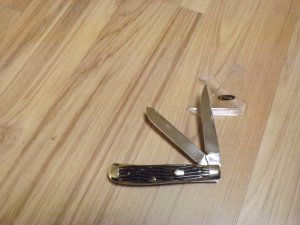 Queen Burke 51T Brown Bone Trapper