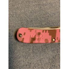 Case Pink Camo Trapper Case Pink Camo Trapper