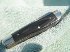 NIB/NOS Smith & Wesson SW1020 Black Trapper 2 Blade W/ Horn Handles pocket knife NIB/NOS Smith & Wesson SW1020 Black Trapper 2 Blade W/ Horn Handles pocket knife