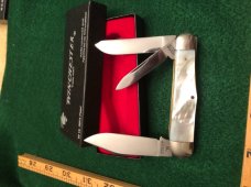 Winchester "Black Box" 3 Blade Large Whittler Kniife 3904P 1991 With Box Winchester "Black Box" 3 Blade Large Whittler Kniife 3904P 1991 With Box