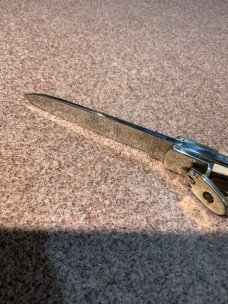 Hubertus Brown Bone Switchblade