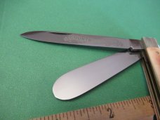 BullDog Brand 1997 Proto Type Smooth Red Bone  Country Doctors Knife 