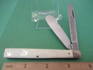 BullDog Brand 1997 Proto Type  Antique Ivory Country  Doctors Knife 