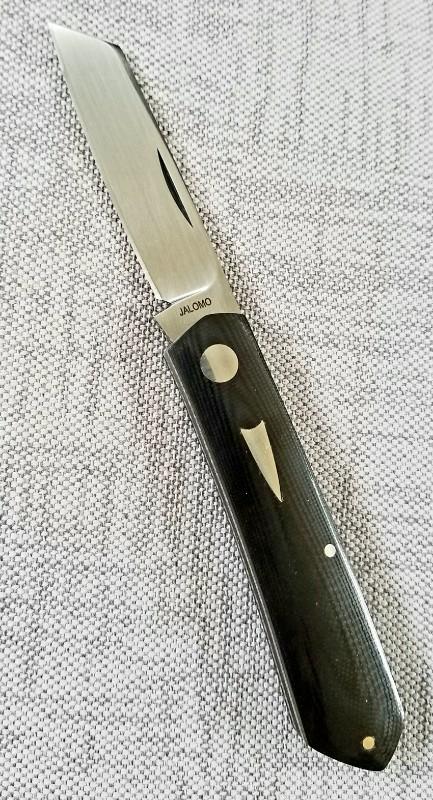 Jalomo custom Native knife, Black Linen Micarta and CPM-154, 4" closed 