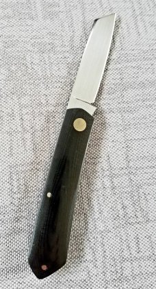 Jalomo custom Native knife, Black Linen Micarta and CPM-154, 4" closed Jalomo custom Native knife, Black Linen Micarta and CPM-154, 4" closed