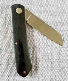 Jalomo custom Native knife, Black Linen Micarta and CPM-154, 4" closed 