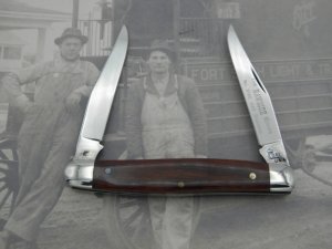 Queen Cutlery Rawhide Series No 8180, Muskrat: 1982, 4” closed, 