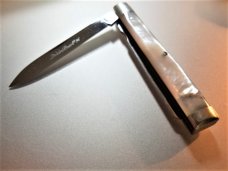 Queen Pearl #96 Doctors or Pharmacist Knife With Pill separator Spatula Blade Queen Pearl #96 Doctors or Pharmacist Knife With Pill separator Spatula Blade