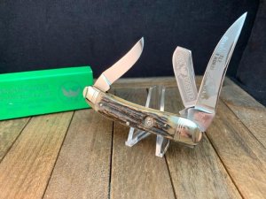 Hen and Rooster Bertram Cutlery Little Quarter Horse Sowbelly Stockman Gorgeous Stag
