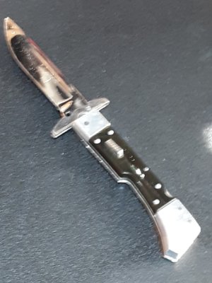 Small Russian Prison Knife Swinguard 