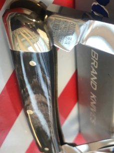 Vintage (HAND MADE) Bulldog Brand 3 Blade Whittler with Great Looking Buffalo Horn Handles & NOS Vintage (HAND MADE) Bulldog Brand 3 Blade Whittler with Great Looking Buffalo Horn Handles & NOS