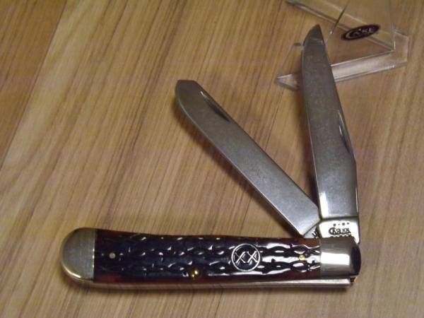 Case 2001 Barbed Wire Bone Trapper 