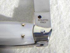 VINTAGE BELTRAME ACRYLIC PEARL 20CM FISH STYLE ( PICKLOCK ) NICKEL SILVER BOLSTERS ITALIAN STILETTO