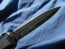 Benchmade FULL SIZE Infidel 3300BK OTF Automatic Knife (3.91" Black) MSRP $515