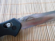 Benchmade #940 Knife no box-pre owned, looks like never used