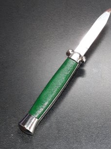 Vintage Super Automatic otf knife. Vintage Super Automatic otf knife.