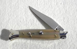 NOS BELTRAME GENUINE BLOND HORN 20CM FISH STYLE AUTO ( PICKLOCK ) ITALIAN STILETTO 
