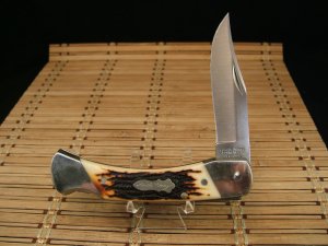 SCHRADE UNCLE HENRY USA LB8 PAPA BEAR FOLDING LOCKBACK POCKET KNIFE IN UNUSED CONDITION BUT HANDLING