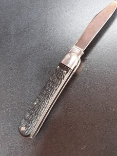 Vintage Schrade Walden M2 Paratrooper Knife Vintage Schrade Walden M2 Paratrooper Knife