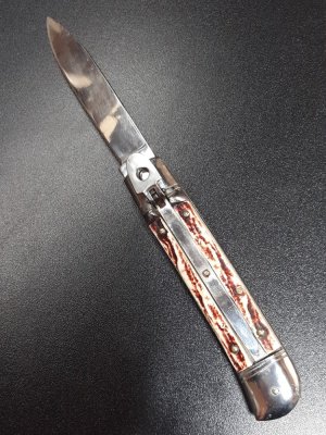 Othello Rostfrei Lever lock knife.