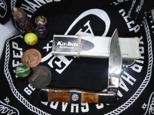 1984 limited edition Ka-Bar coke bottle, knife collectors club, smoot brown bone handles